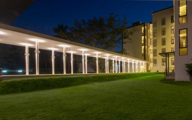 Vivanta Colombo, Airport Garden