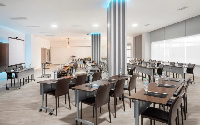 Hotel Madrid Chamartín Affiliated by Meliá