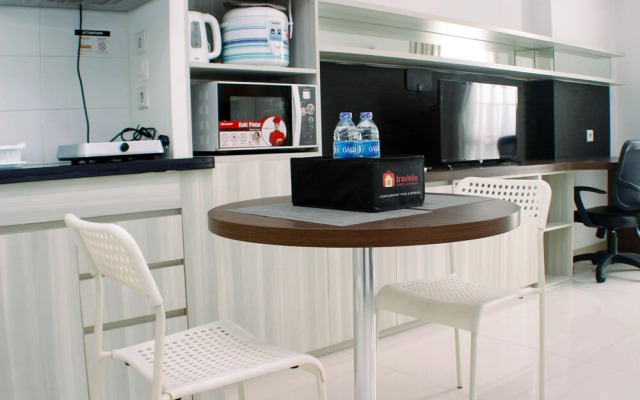 Stunning And Spacious Studio Azalea Suites Apartment