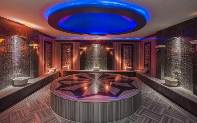 Tac Premier  & Spa