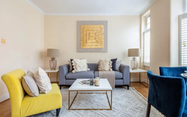 Stylish 3BR 2BA in Mayfair by Hyde Park