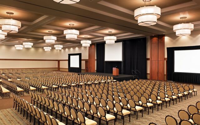 Sheraton Fairplex Suites & Conference Center