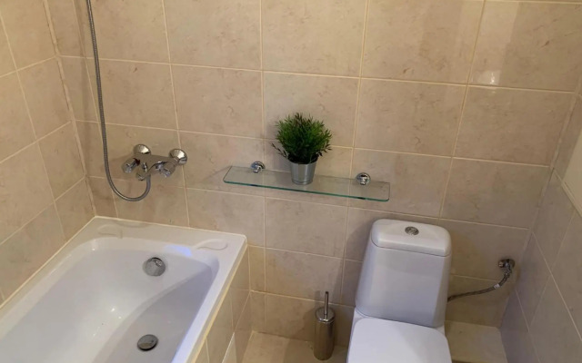 Flora Ski-slope Studio Apartment