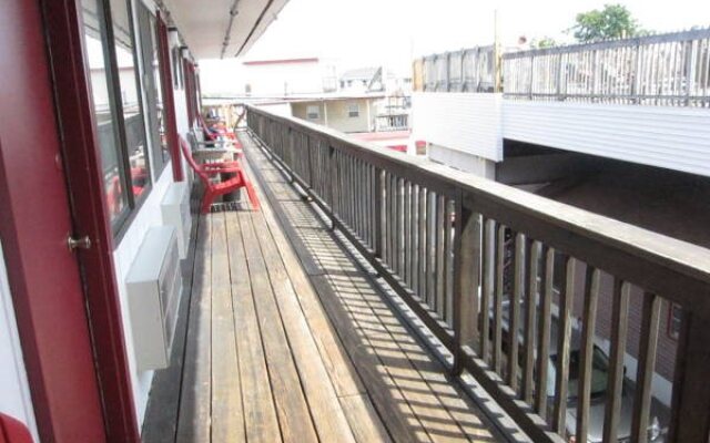 Hampton Harbor Motel