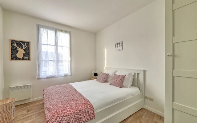 Parkside Apartment II