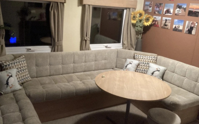 3 Bed Caravan Sea Views Discounted Ferry