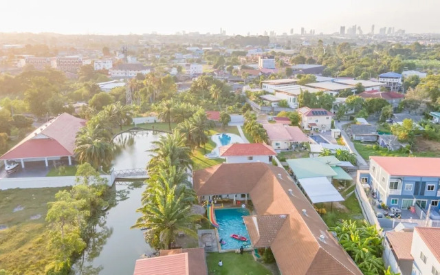 Pool Villa for Families and Party