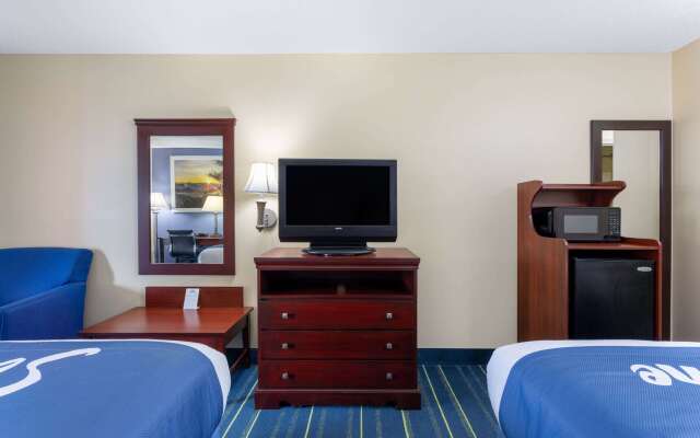 Days Inn by Wyndham Chipley