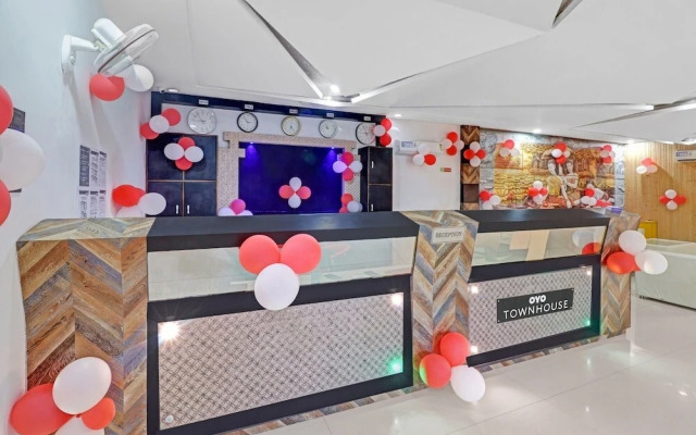 Hotel Dell Inn by OYO Rooms