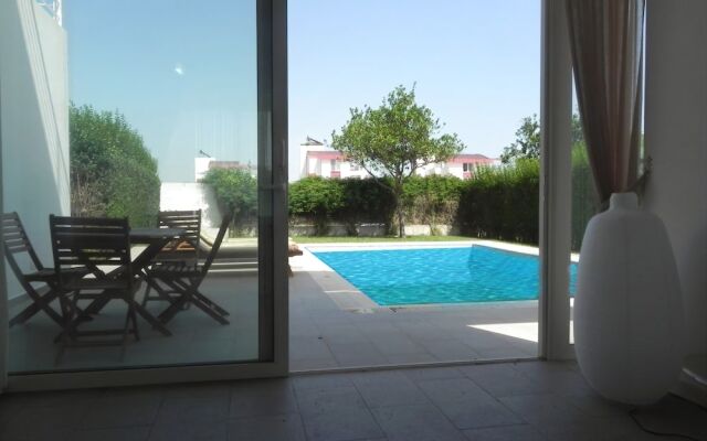 Novron Villas B3