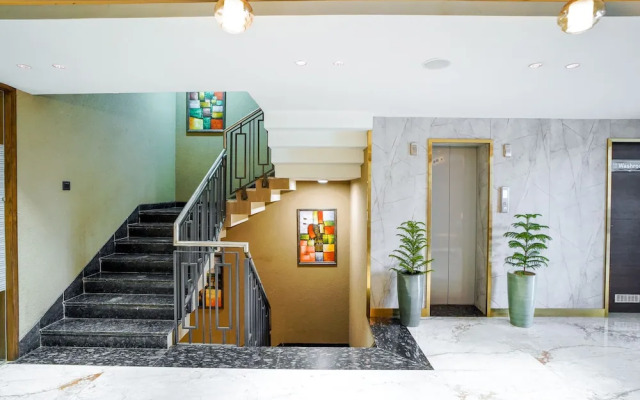 Saltstayz Premier – Cyber Hub