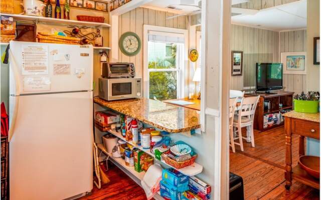CScape - 2 Br Home
