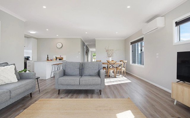 Milawa Vineyard Views - Guesthouse 1