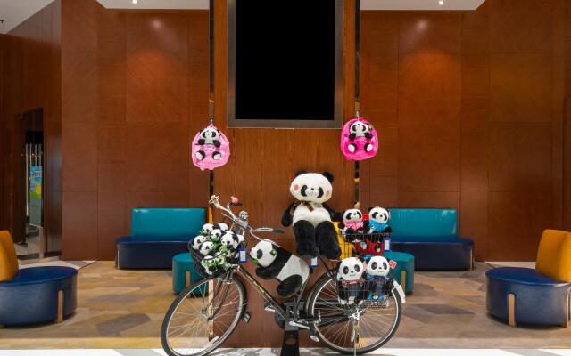 Holiday Inn Shanghai Jing'an by IHG