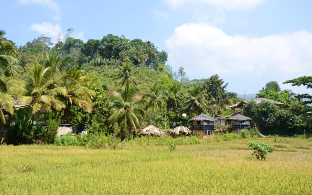 Deniyaya National Motel-sinharaja