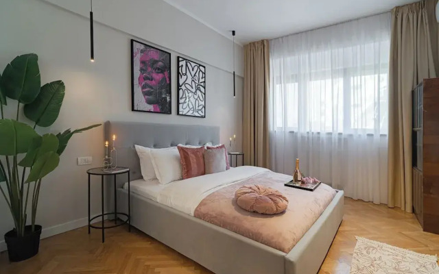 Vibrant & Spacious 3BR Condos on Amzei