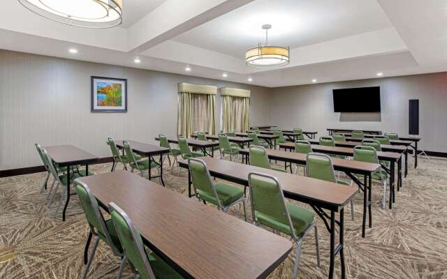La Quinta Inn & Suites by Wyndham Paducah