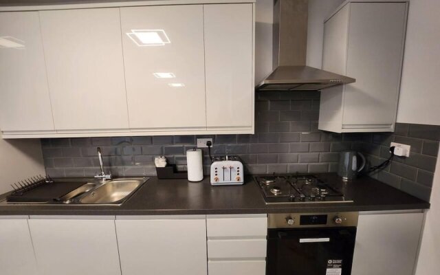 Beautiful 2-bed Apartment in London - Sleeps 6!