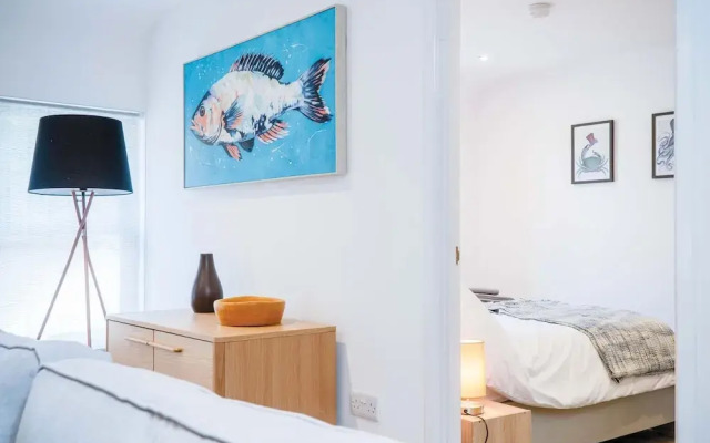 Flat 2 - 1 Bedroom Apartment - Tenby