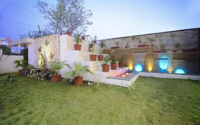 Hotel Heaven Resorts