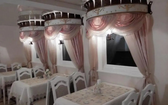 Farneliya club-hotel