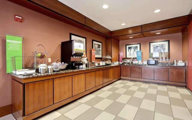 Hampton Inn Batavia