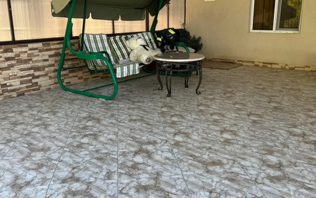 The Guest House At Henry's