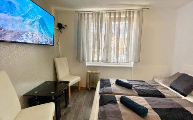24 hour-Self Check-in Apartment Námestie Svätého Egídia