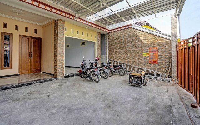 OYO 91848 Kost As-salaam Syariah