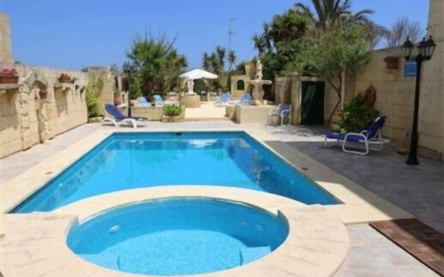 Happy & Healthy Farmhouse Gozo