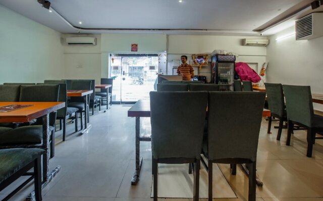 OYO Flagship 17165 Ace Residency Marol