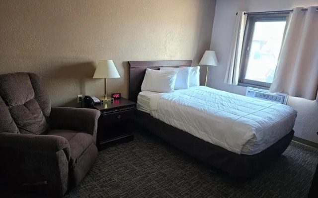 Crookston Inn & Convention Center