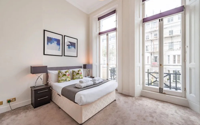 Somerset Court Apartments