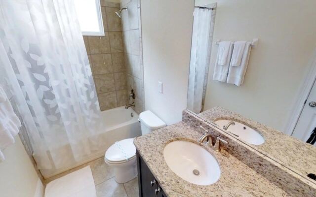 ACO PREMIUM - 6Bd pool and spa (1734)