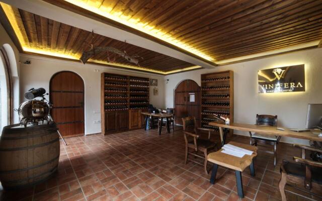 Vinifera Vineyards Hotel