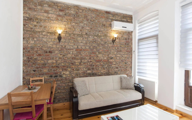 Sunflower Apartments