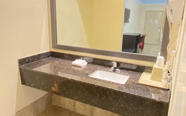 Texas Inn and Suites McAllen at La Plaza Mall and Airport