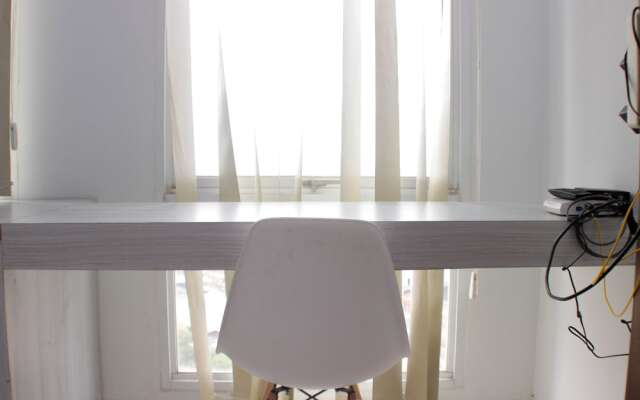 Great Location Studio Room At Patraland Urbano Apartment