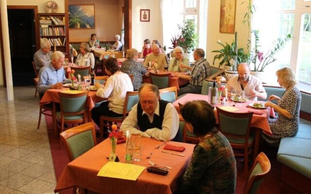 Francis Spa Hotel