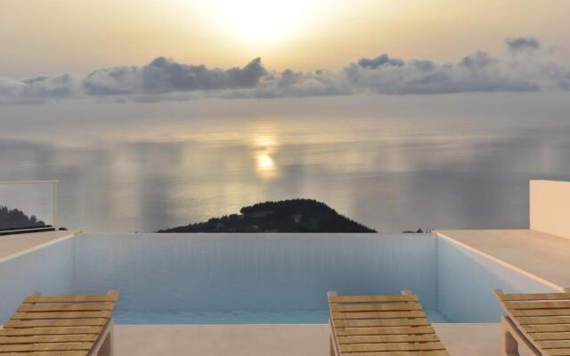 Anadeo Villas & Suites