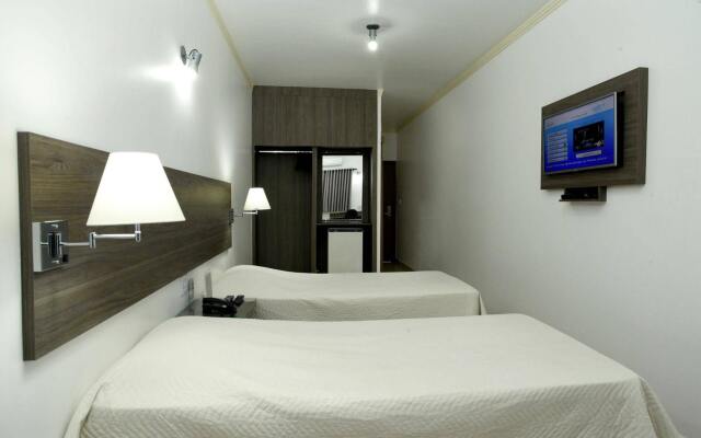 Indaiá Hotel