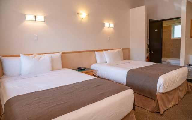 Rocky Mountain Ski Lodge