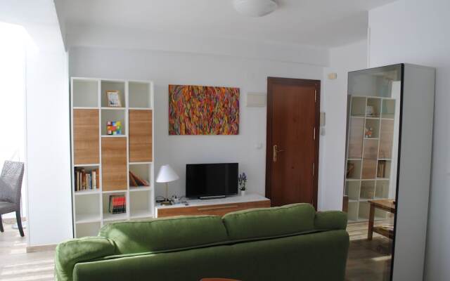 Charming Apartment Close to the Beach