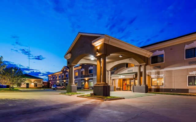 SureStay Plus Hotel by Best Western Quanah