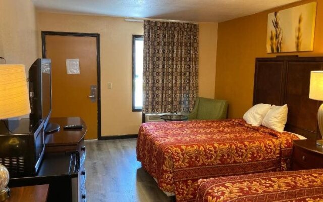 Deluxe Inn