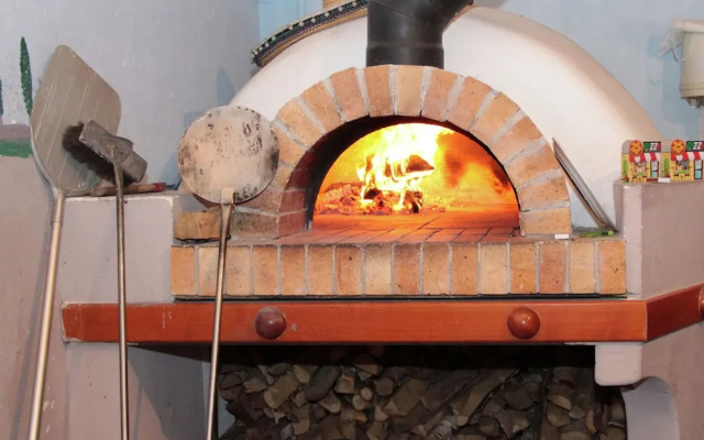 Snug Mobile Home in Januv Dul Bohemian With Pool