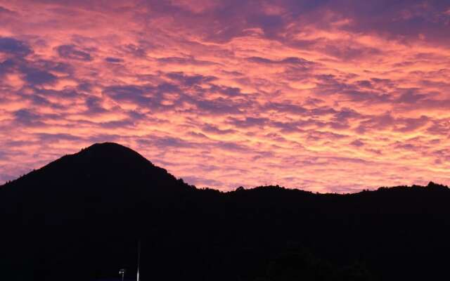 Off The Beaten Track Accommodation