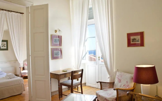 Hotel Omiros