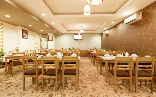 TTC Hotel Deluxe Tan Binh