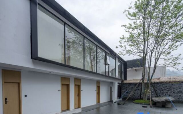 SanShanLi.Rustic Luxury Hotel